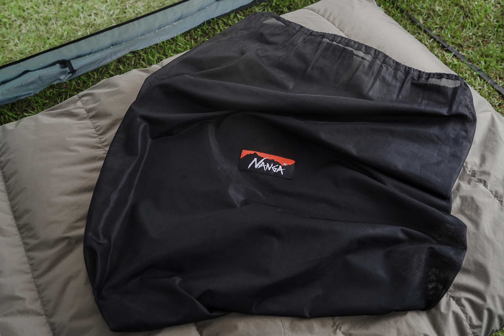 メッシュバッグが付属