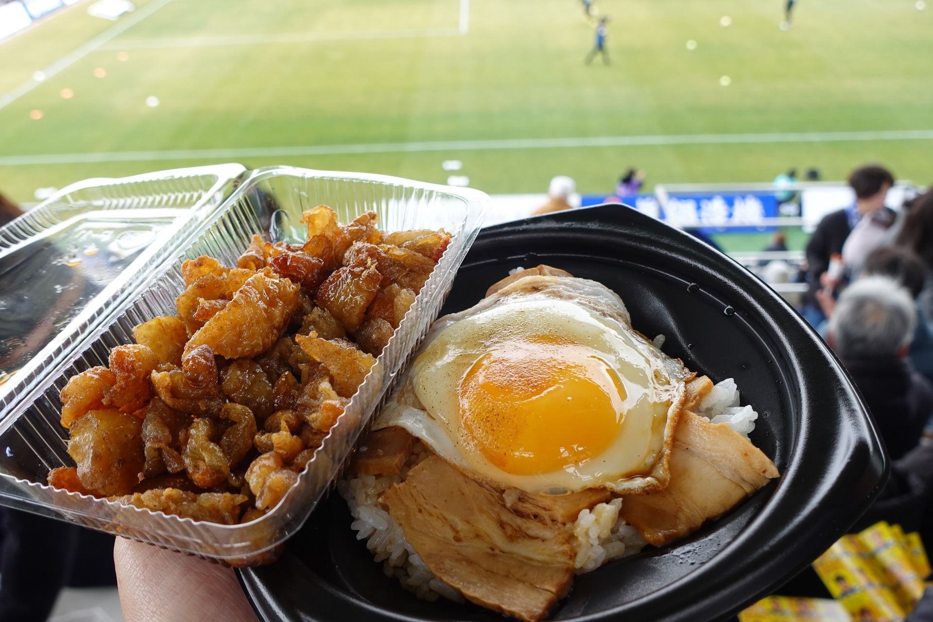 今治名物・焼豚玉子飯と唐揚げ