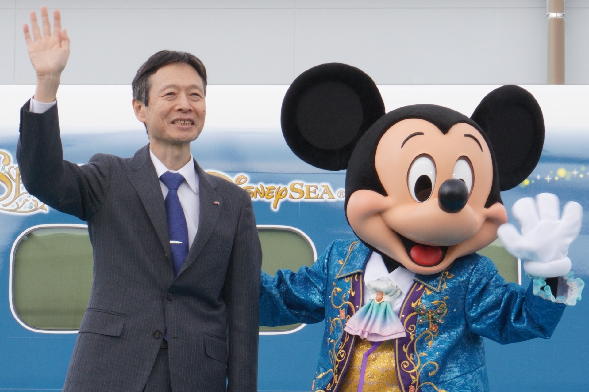 ディズニー×東海道新幹線「Wonderful Dreams Shinkansen」が公開