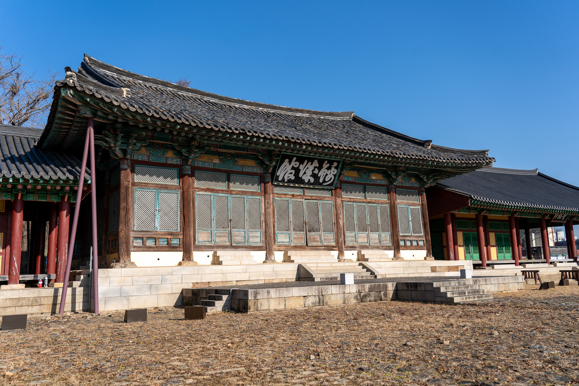 錦城館はその昔、羅州に置かれた羅州牧の客舎だった建物