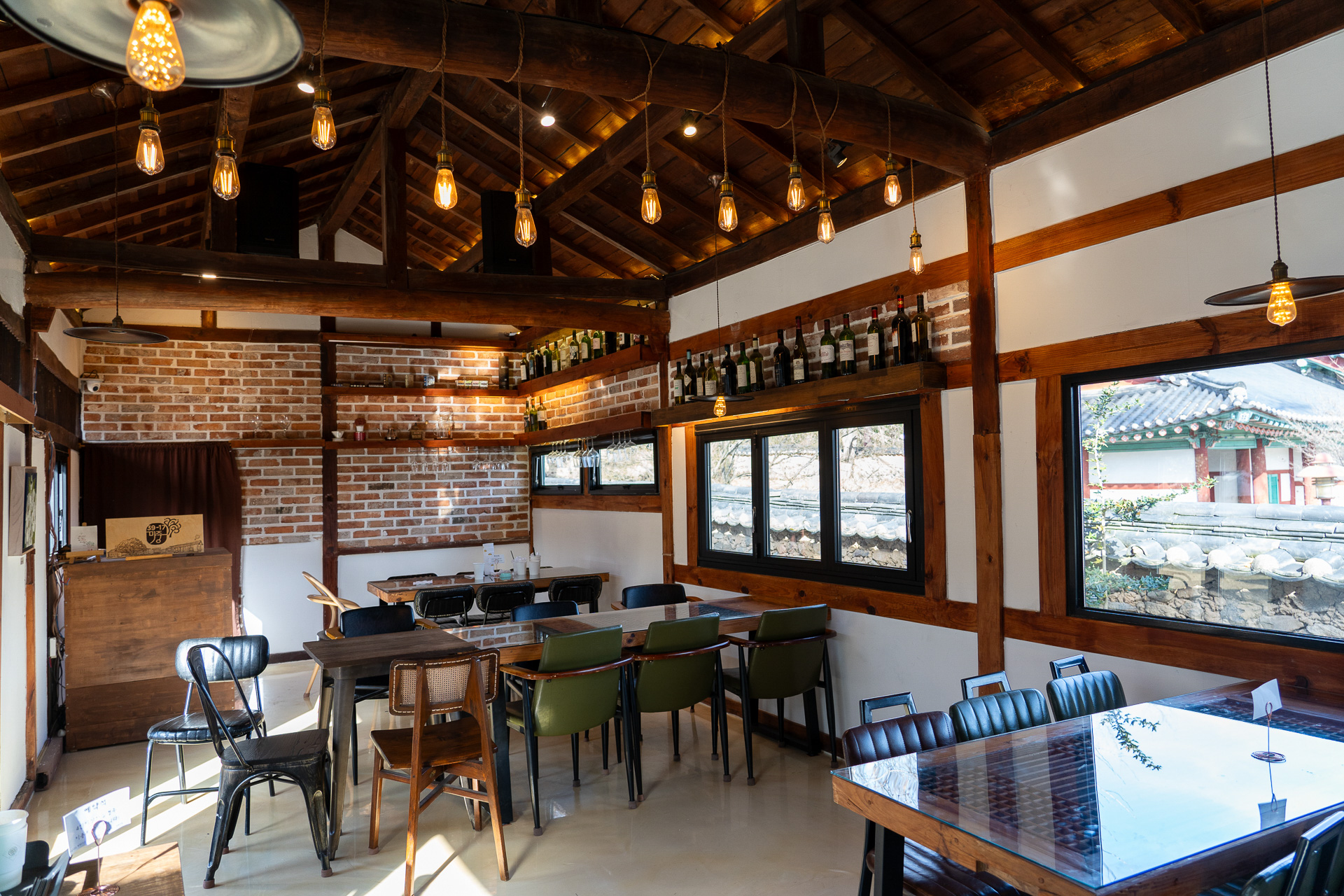 カフェもおしゃれ。羅州は梨の産地としても有名なので、梨を使ったスイーツや梨ドリンクを堪能できます