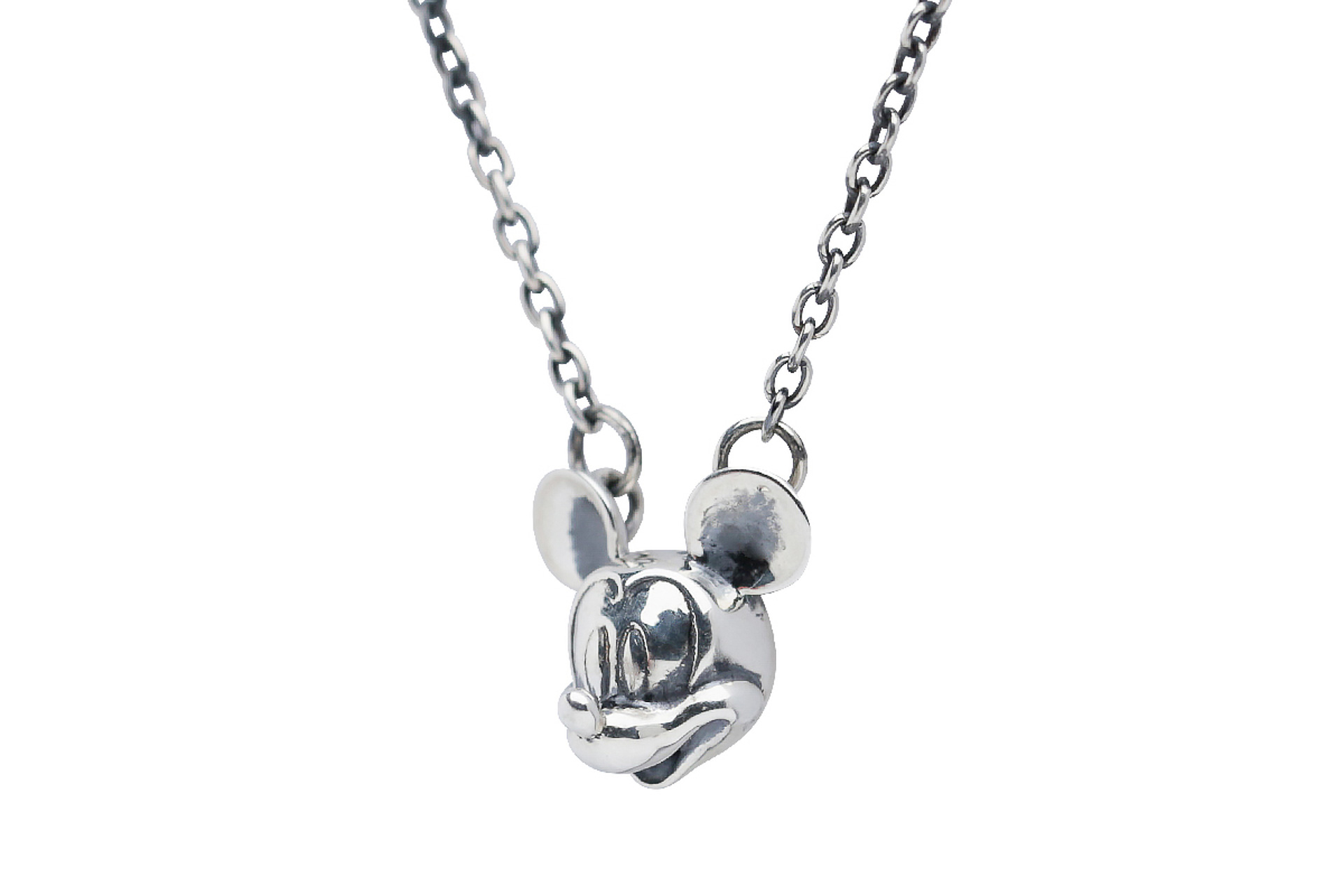 「THE ミッキーマウス ネックレス」（1万8700円）