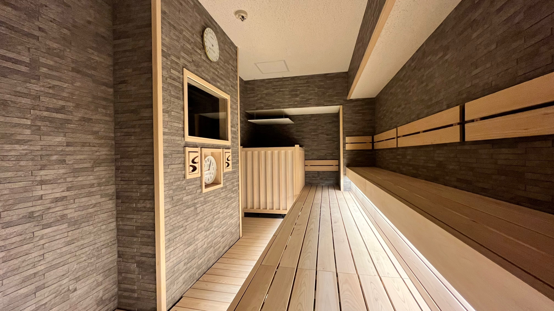 男湯・女湯それぞれにサウナを完備