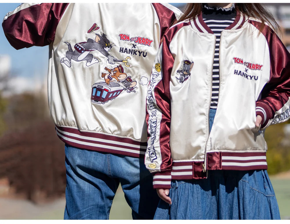 L（身丈約68cm、身幅約56cm）と3L（身丈約79cm、身幅約65cm）の2サイズ展開