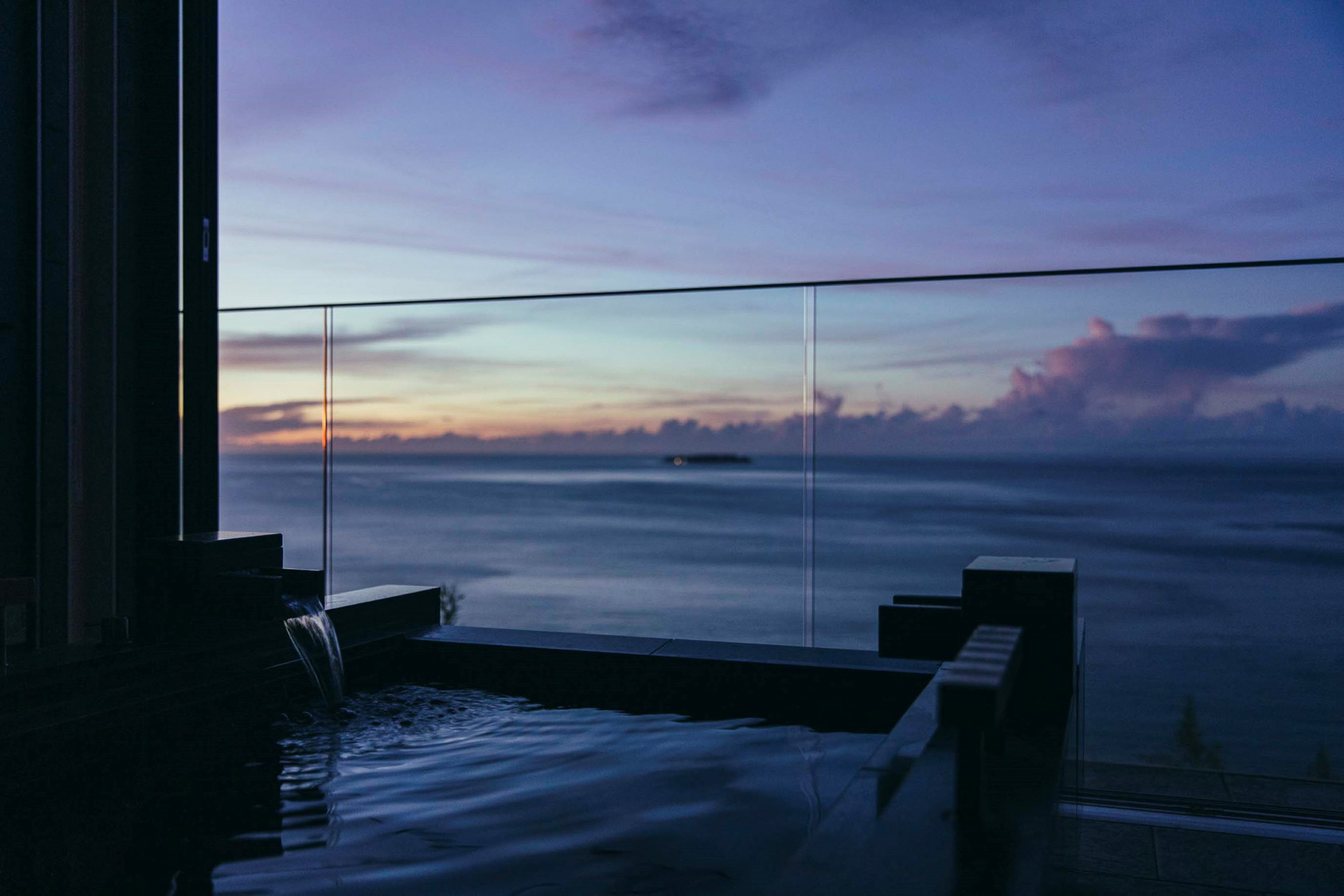 THE HIRAMATSU HOTELS＆RESORTS 熱海の海を臨む露天風呂