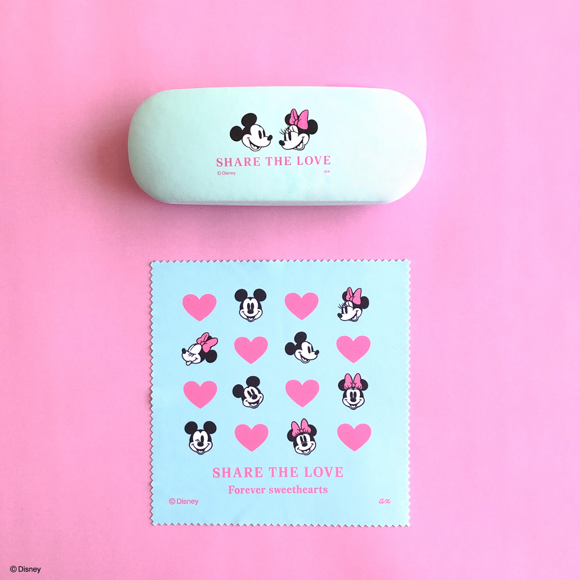 「マルチケース クロス付」（440円）