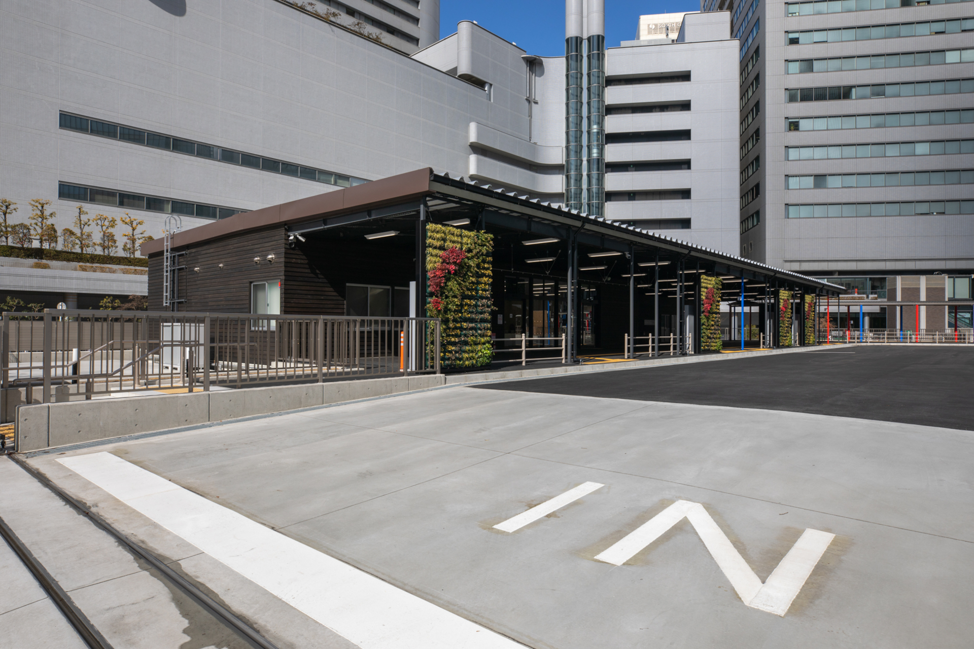 大阪マルビル跡地に期間限定のバスターミナルを整備