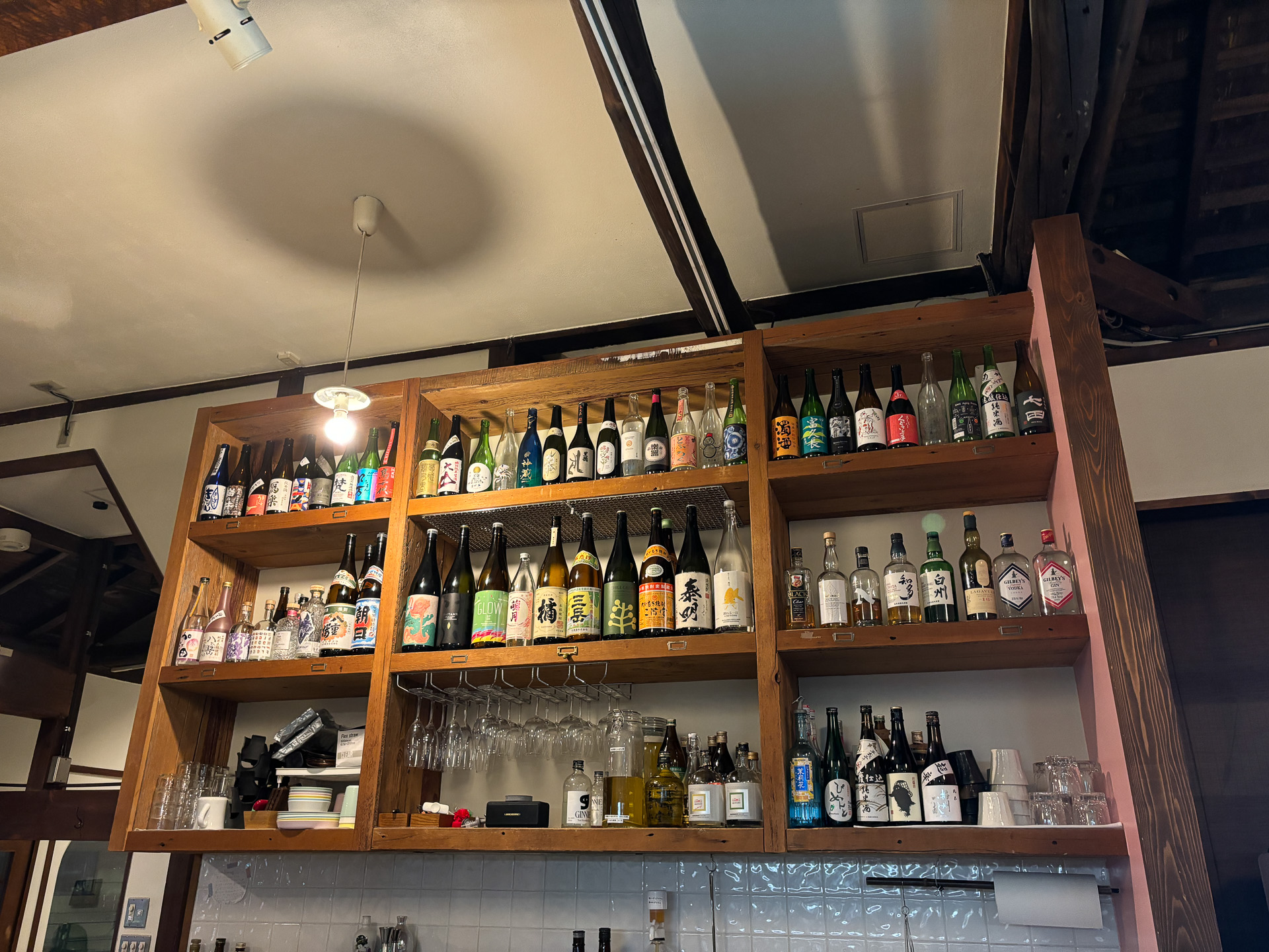 お酒の種類も豊富で、今回は山椒サワーを注文