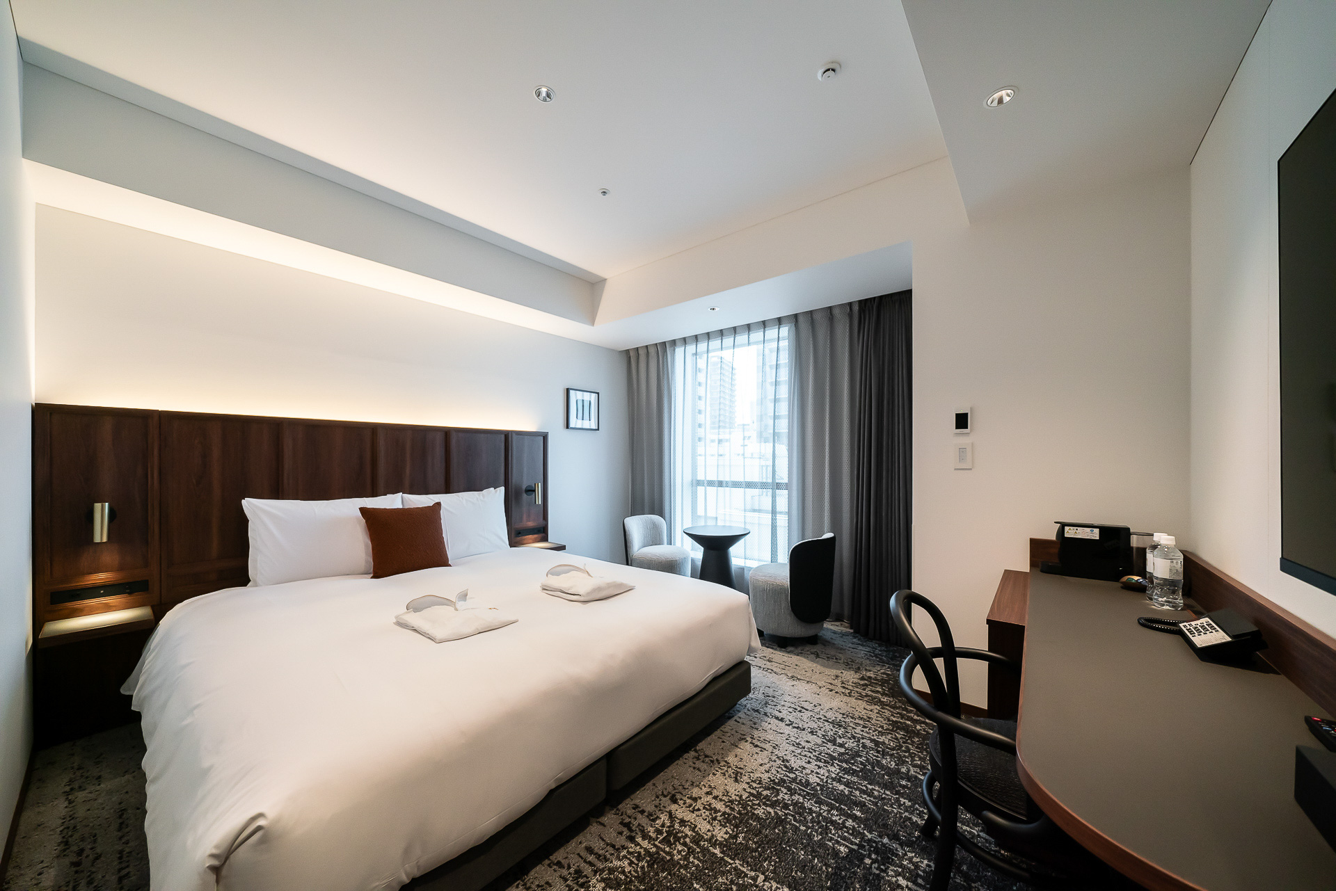 オーソドックスな「Essential」のダブルベッドタイプ