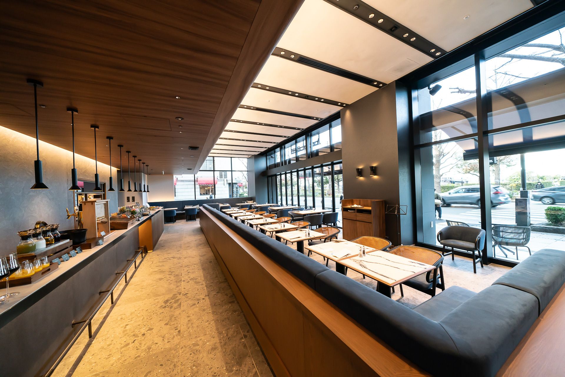 1階のレストラン「Anchor Grill Yokohama」