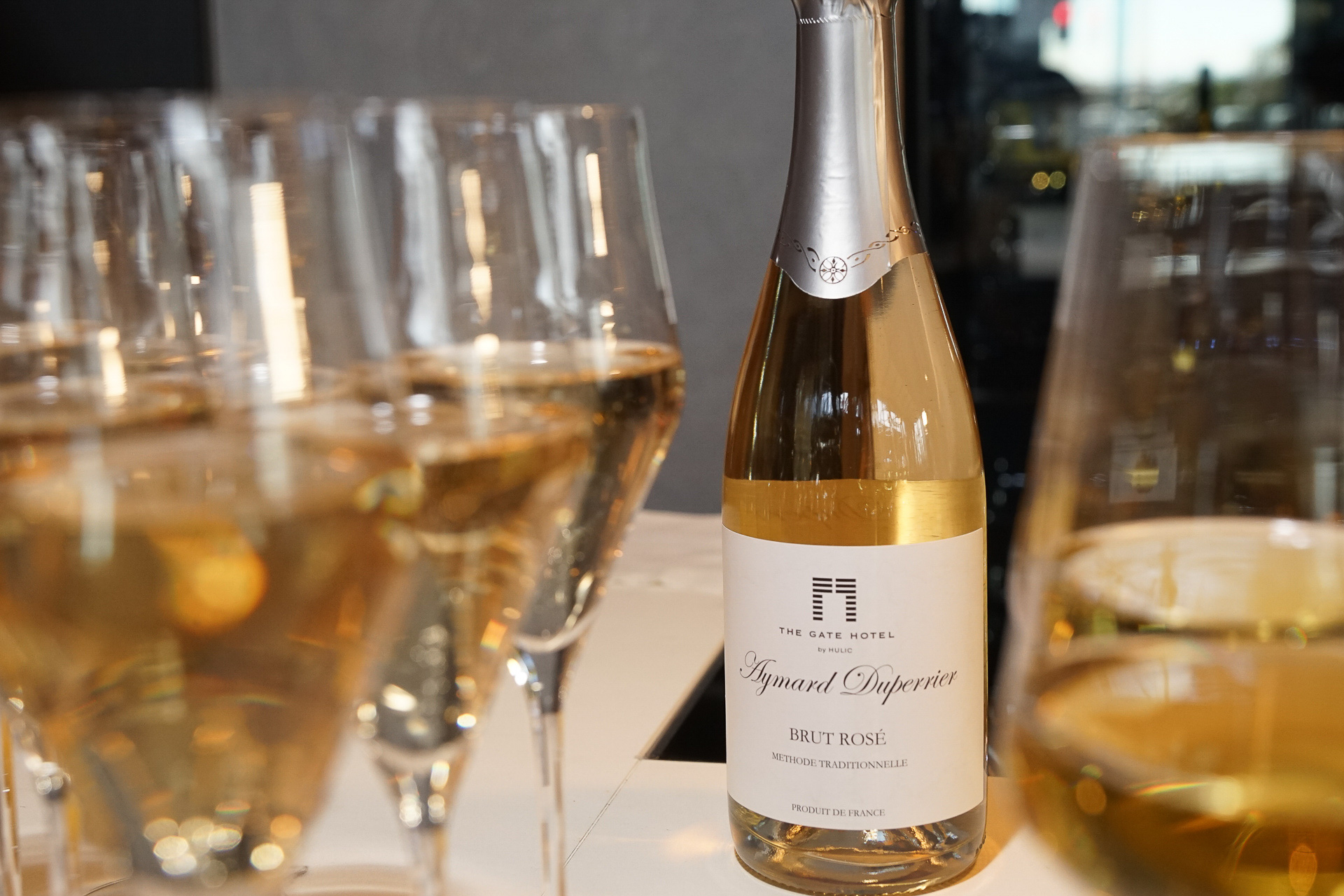 オリジナルのスパークリングワイン