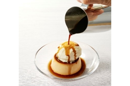 オリジナルコーヒーやデザートなどを用意