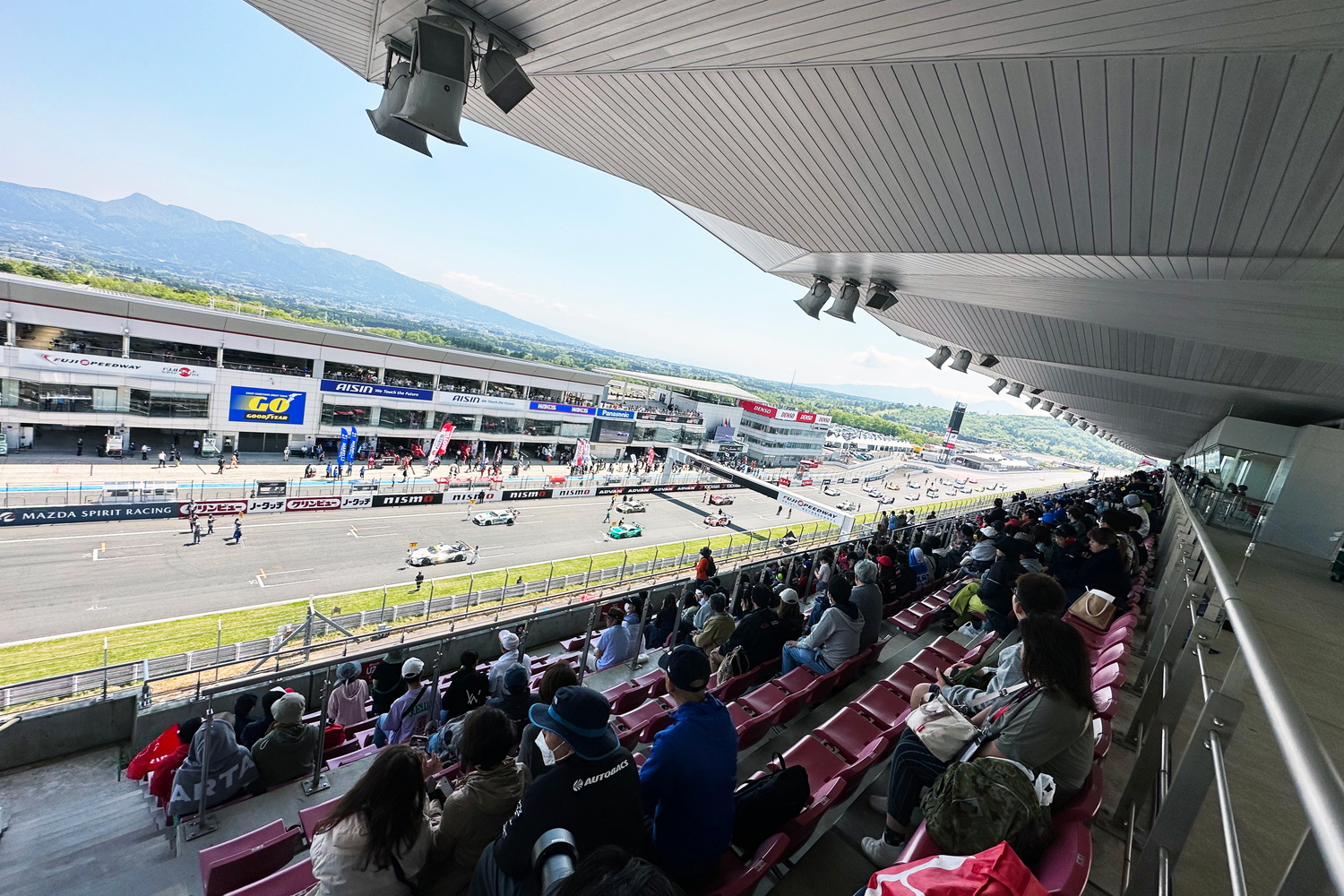 自由席の観戦券が付く