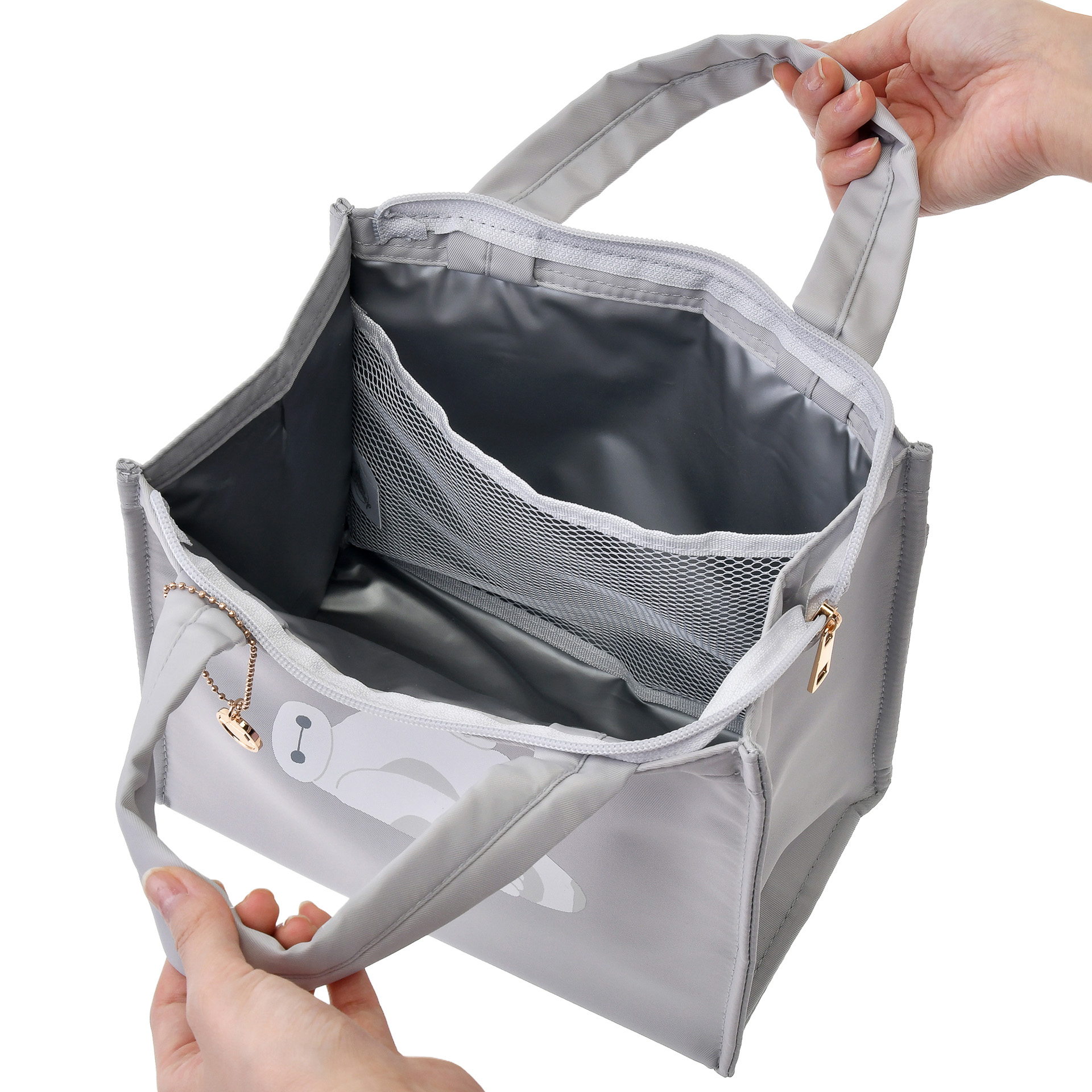 「保冷バッグ＜ベイマックス＆モチ＞」（1700円）