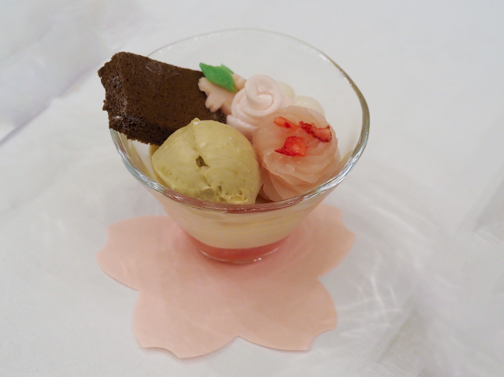 茶のちもとの「うららか日より（ドリンク付き）」（1300円）