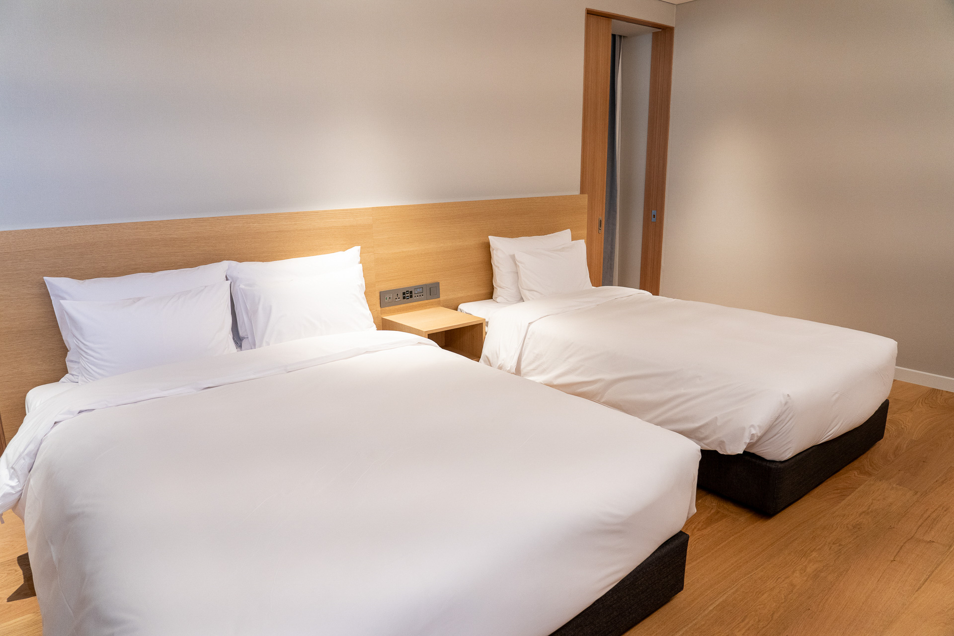 3名（最大5名）利用のスイートルームは5階と4階に2室