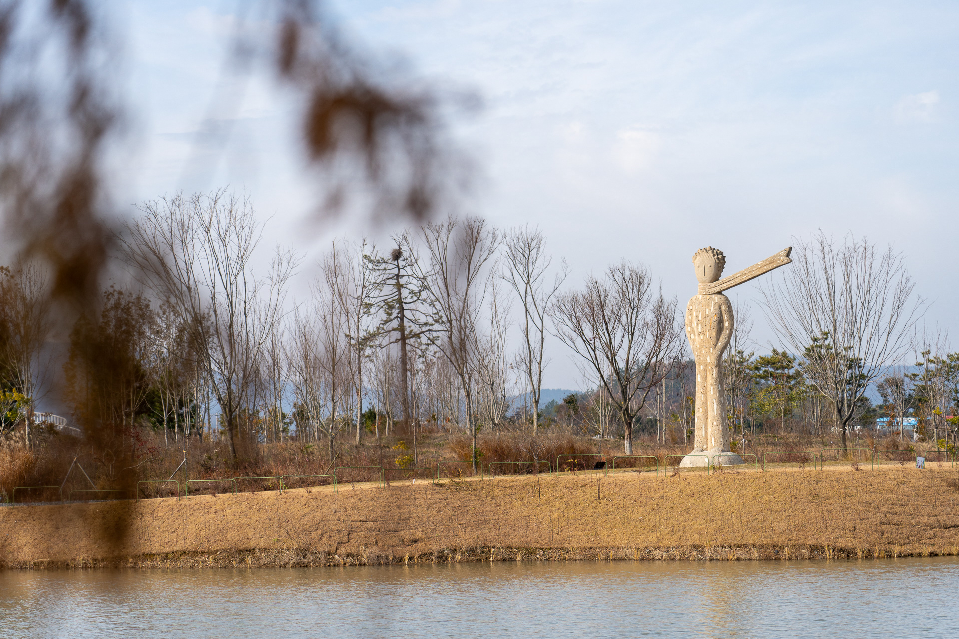 自然本来の色を楽しめる景色。遊歩道を歩いていても心休まる感じ
