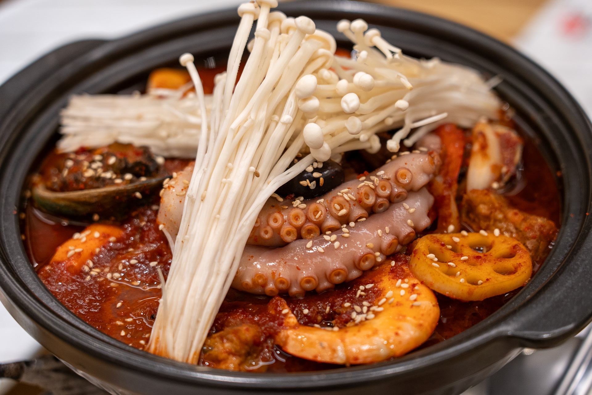 丸ごと豪快に入っているタコ