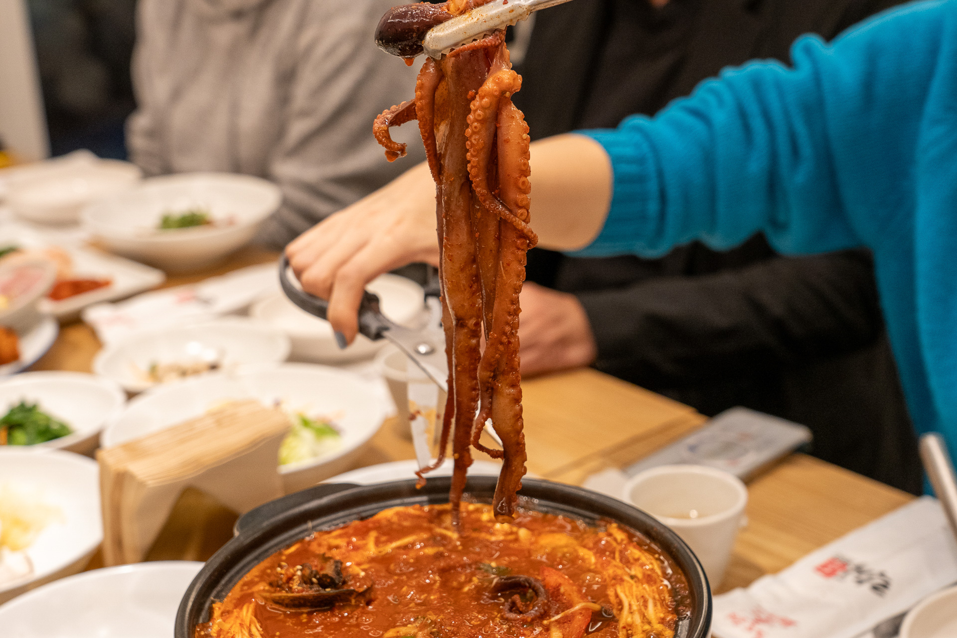 ハサミでチョキチョキ