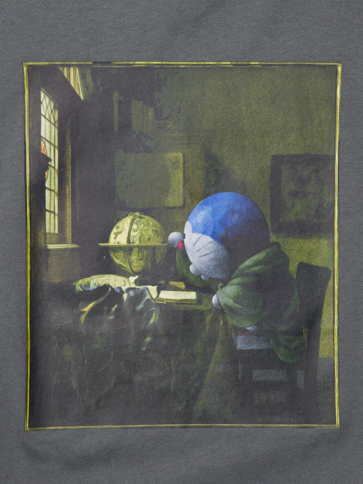 5月下旬発売「ドラえもん＆ルーヴル美術館 UT」