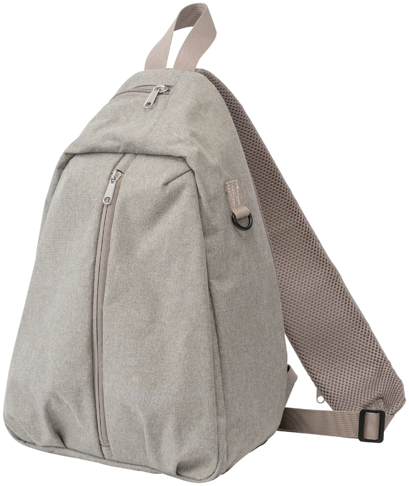 「たためて自立する撥水クロスボディバッグ」（2900円）