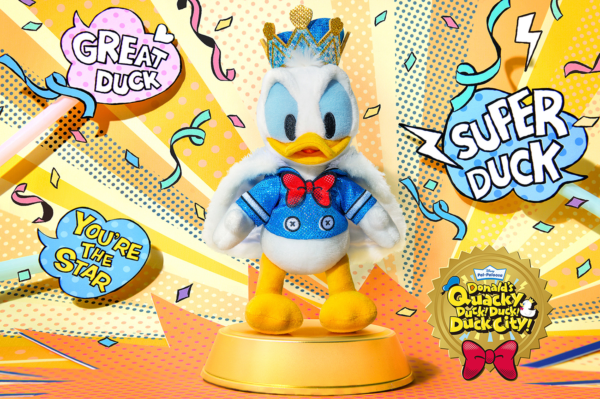 “クワッキーダック”なド派手デザインの生活雑貨やお土産用のお菓子もたっぷり発売する