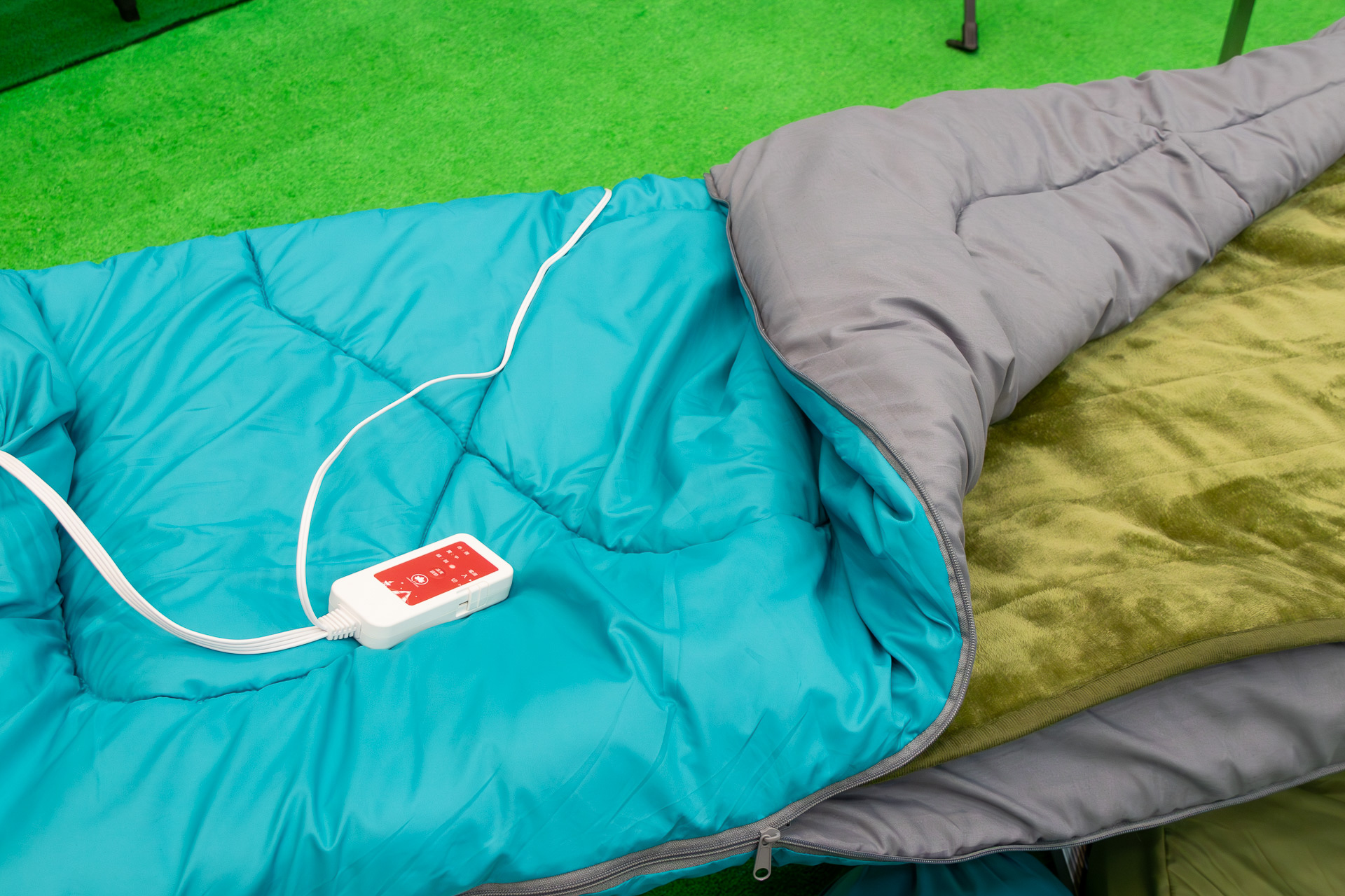 コントローラを外せば、洗濯機などで丸洗いできる