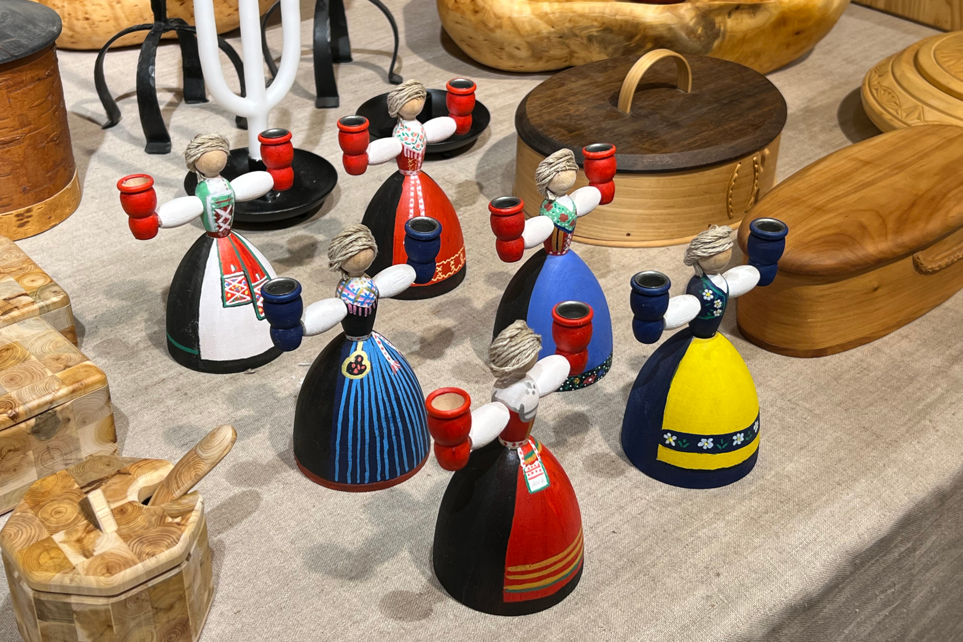 北欧雑貨の土産店を歩いて巡るのも楽しい