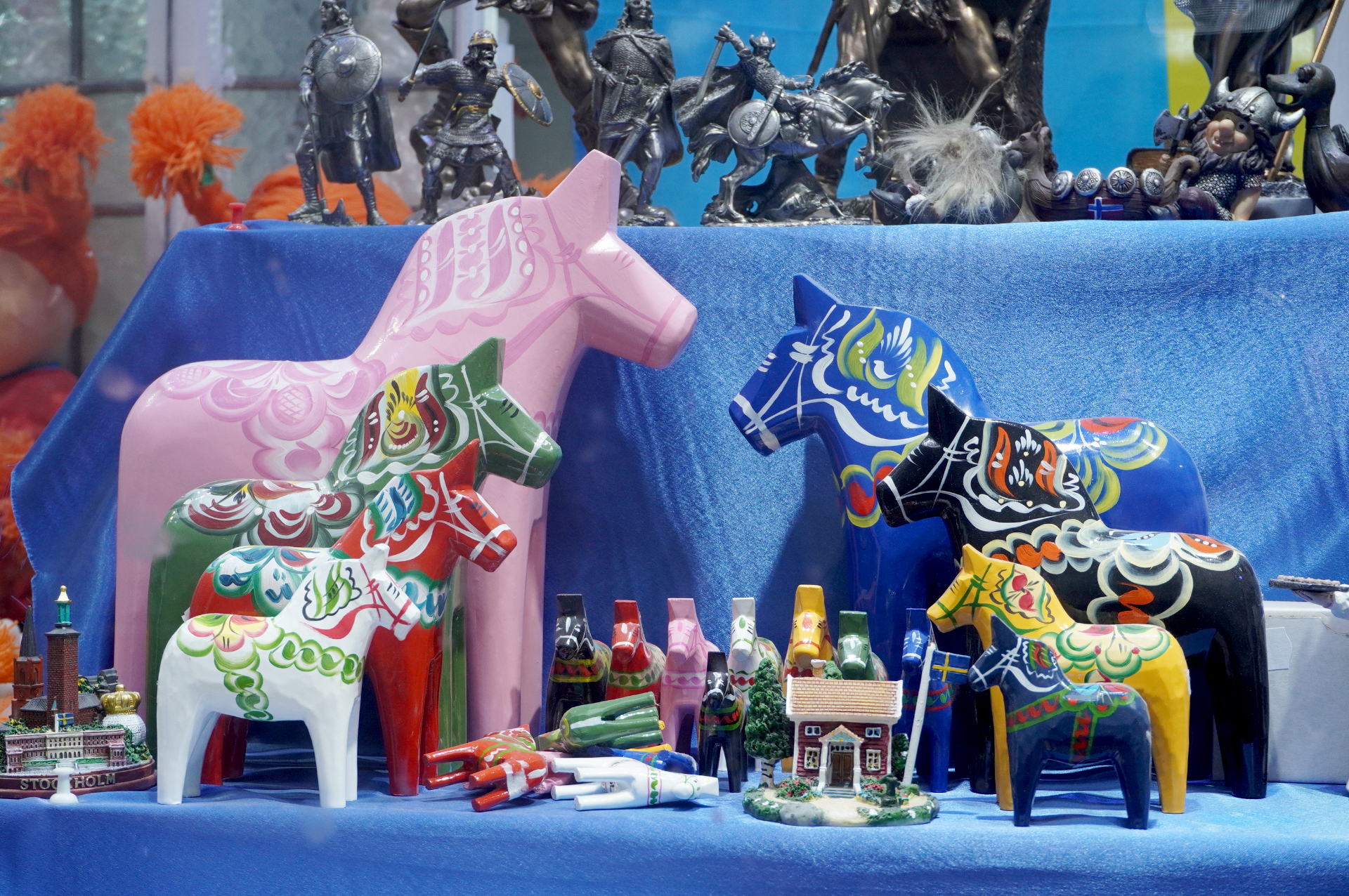 北欧雑貨の土産店を歩いて巡るのも楽しい