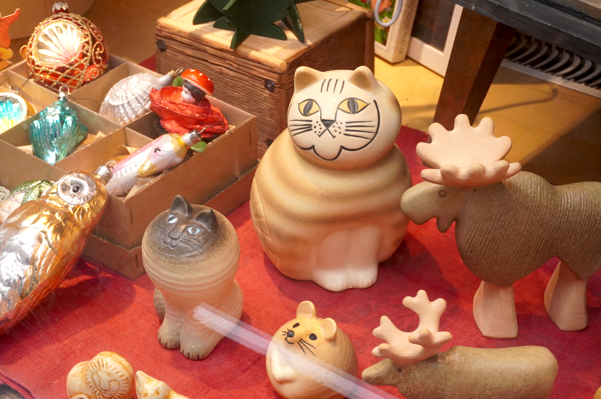 北欧雑貨の土産店を歩いて巡るのも楽しい