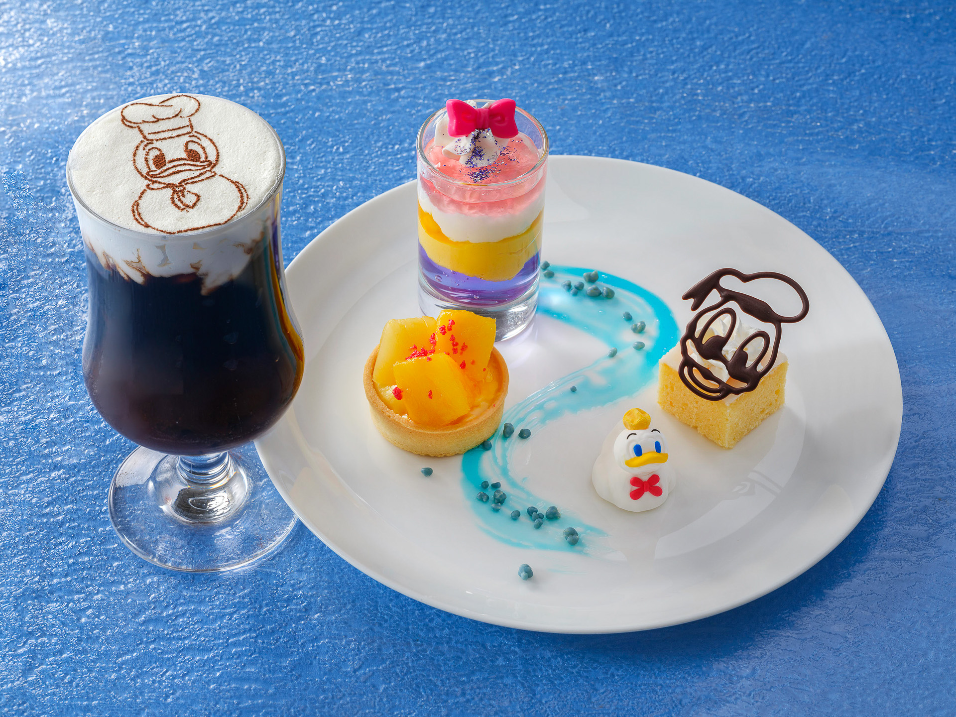 「センターストリート・コーヒーハウス」の「スペシャルデザートセット」（2280円）