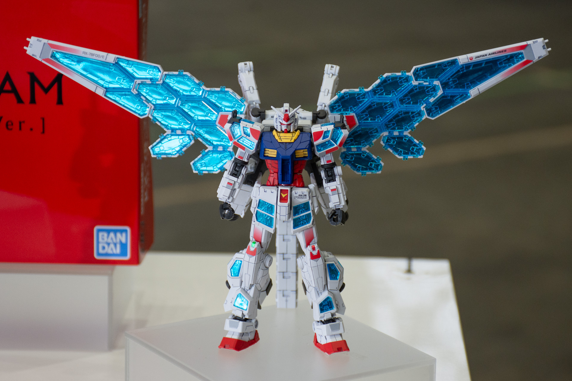 「RX-78F00/E（グラスフェザー装備）」のプラモデル