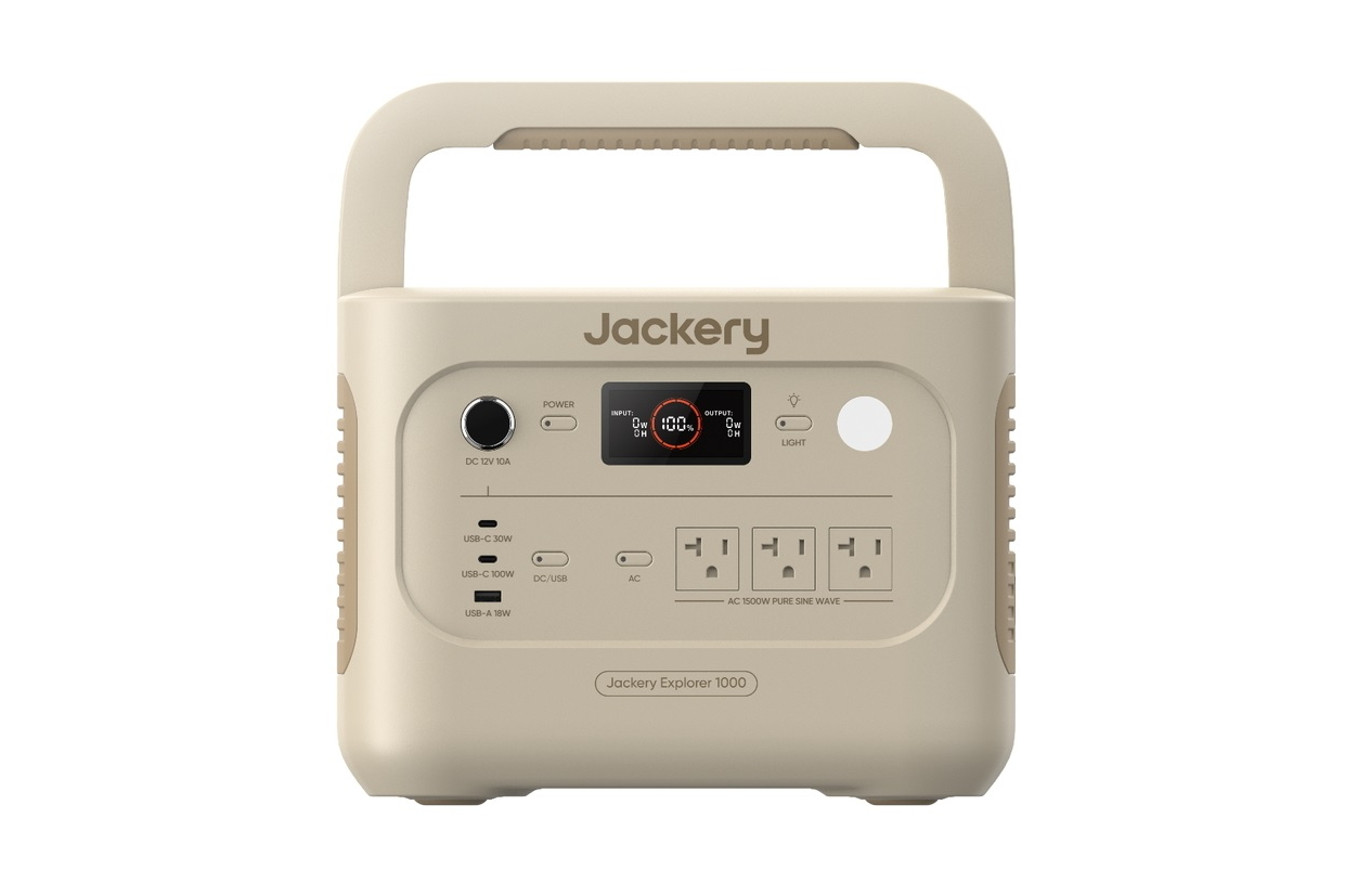 「Jackery ポータブル電源 1000 New サンドゴールド」（13万9800円）