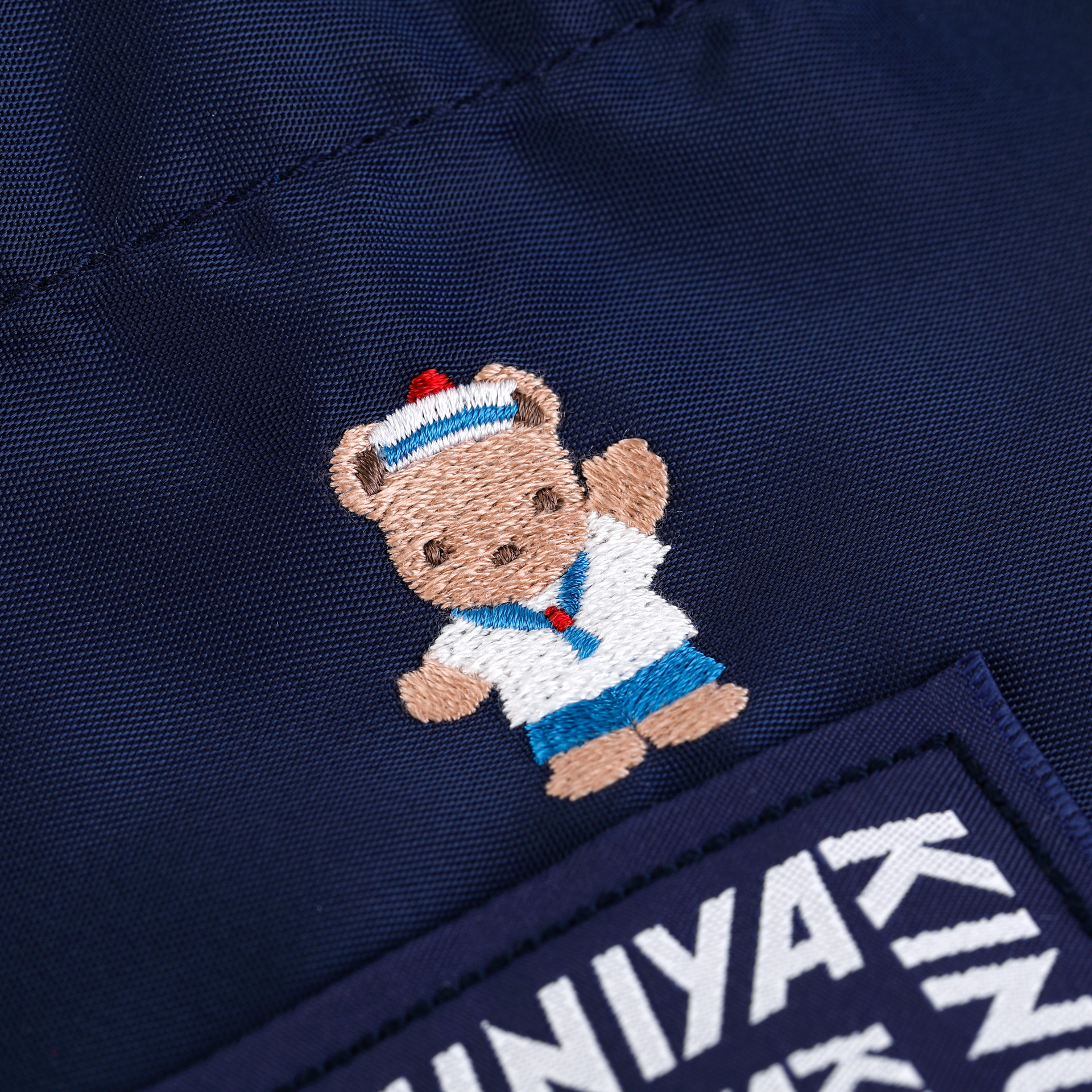 神戸モチーフの刺繍