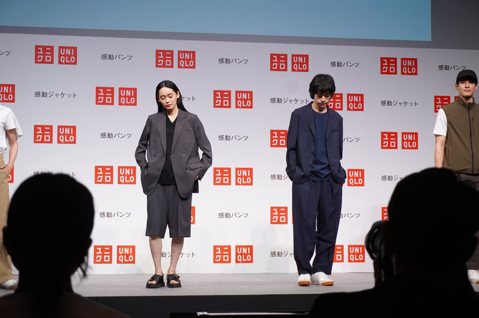 ユニクロ、感動スーツは「なぜ感動」する？ 機能・質感・着回し力が