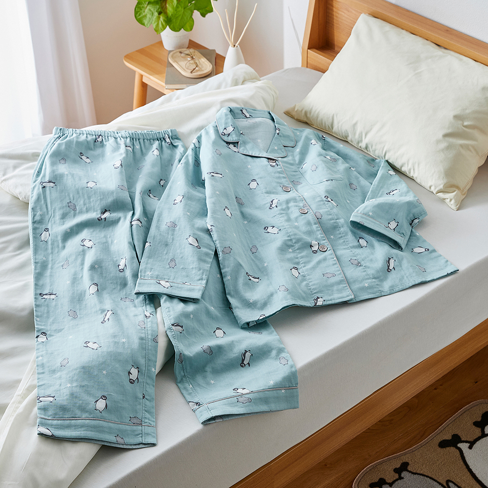 コットンダブルガーゼ長袖開襟パジャマ（4990円）