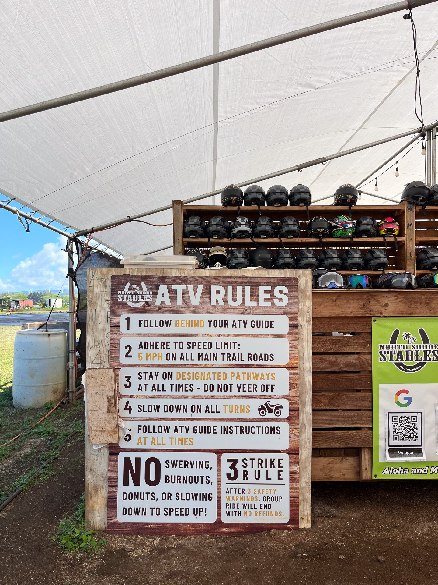 ATVを運転する際のルールが記載されている