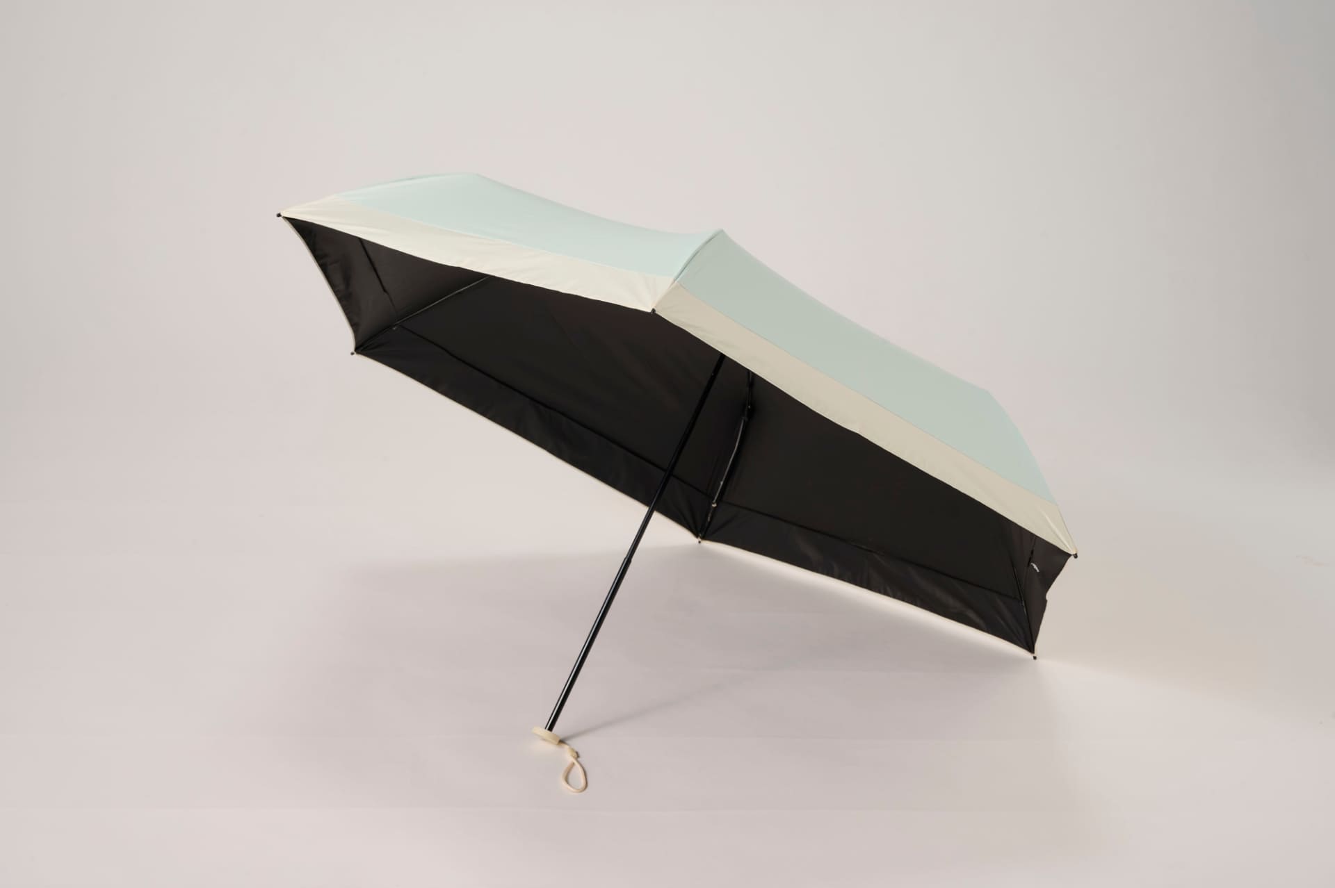 トップバリュ 軽量 晴雨兼用傘 折りたたみ