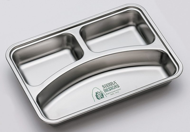 「シエラデザインズ」の60周年ロゴ入り