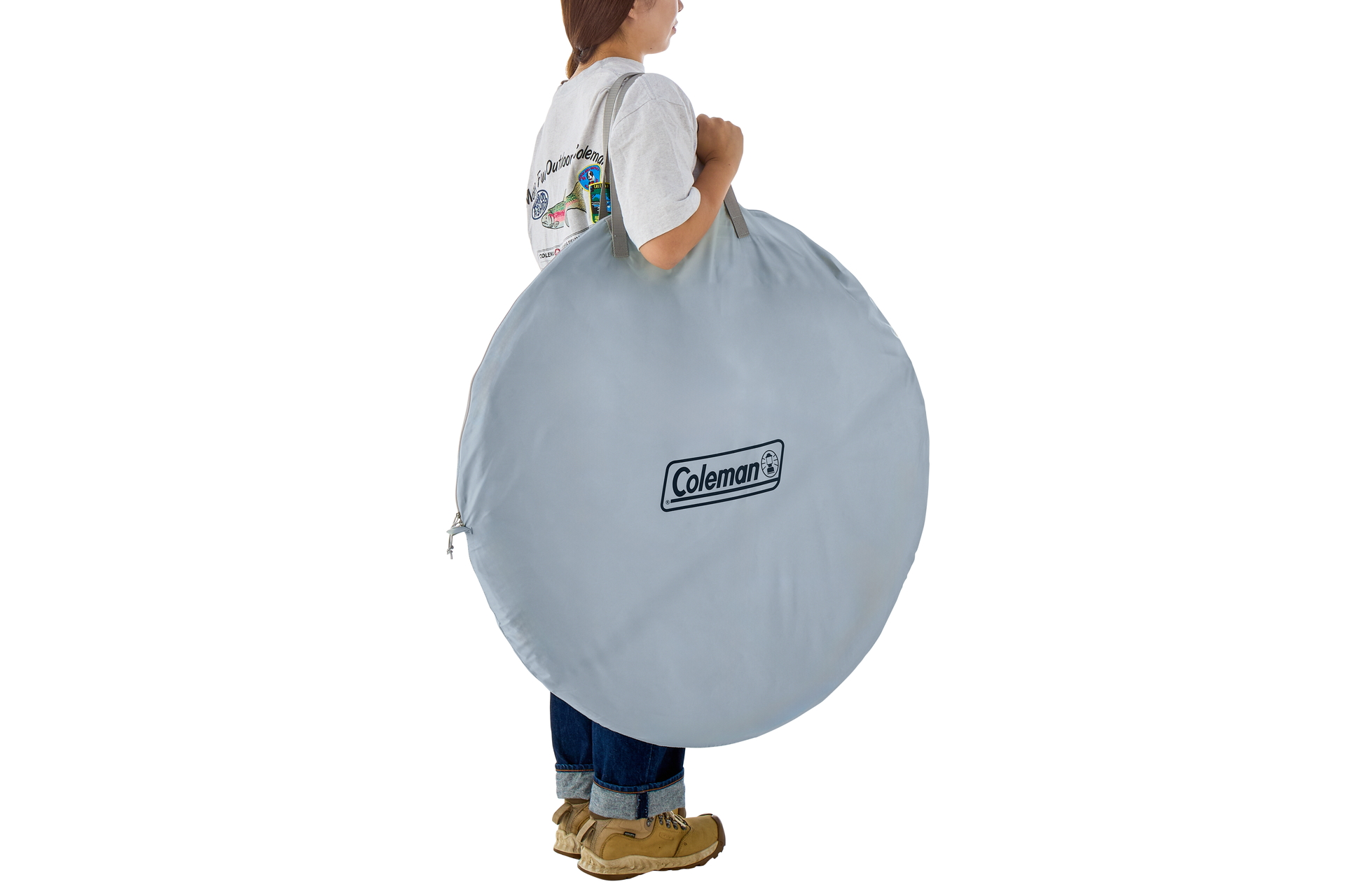 専用の収納ケース付き