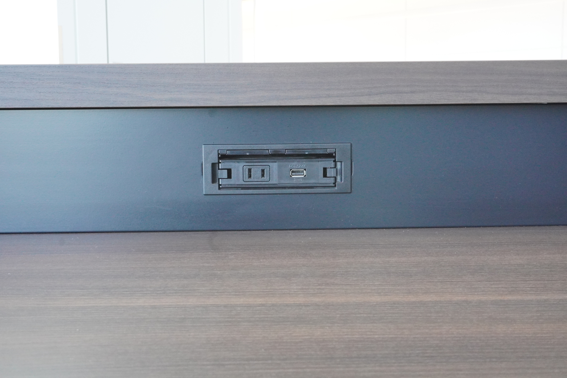 PC作業がしやすい電源付きテーブル席