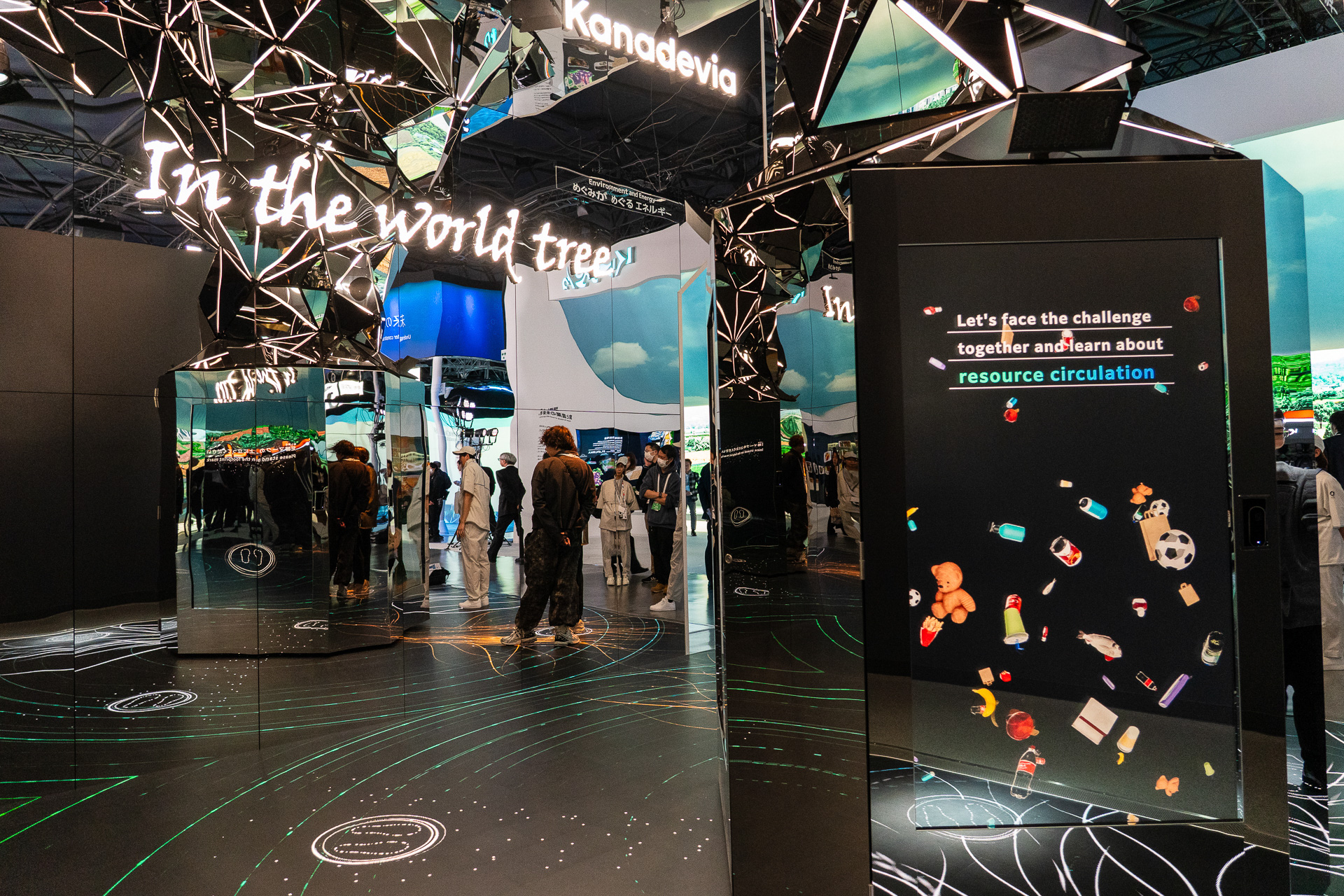 カナデビアの展示プレイスでは資源循環によって豊かな未来を生み出す4つのストーリーを体験できるコンテンツを用意