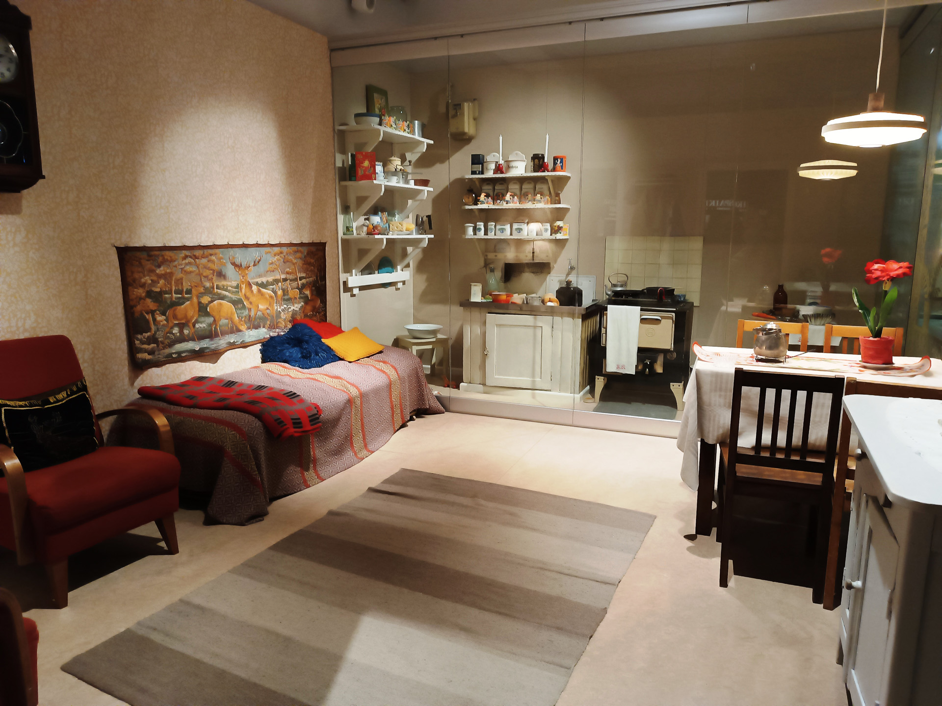 ヘルシンキ市立博物館。休憩所がカラフル