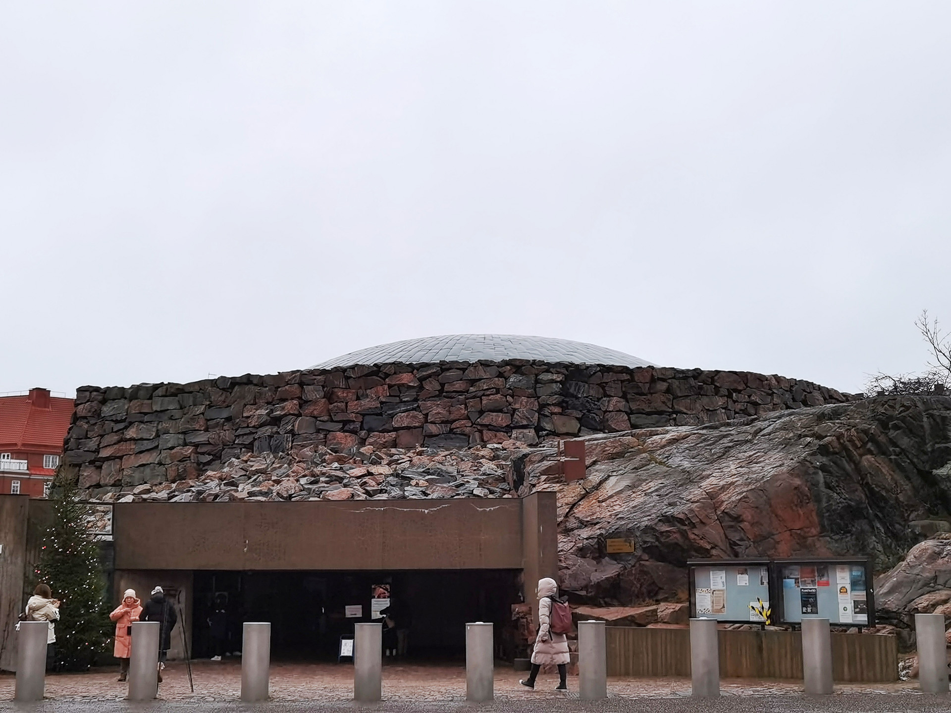 テンペリアウキオ教会