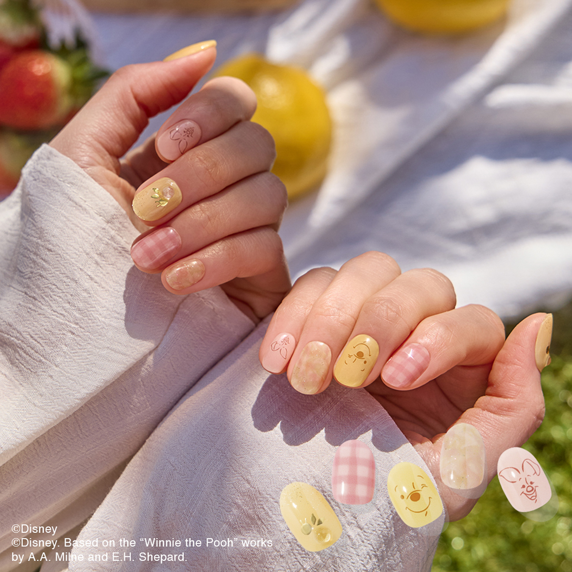 くまのプーさんとピグレットがモチーフの「N Picnic Time」（2300円）