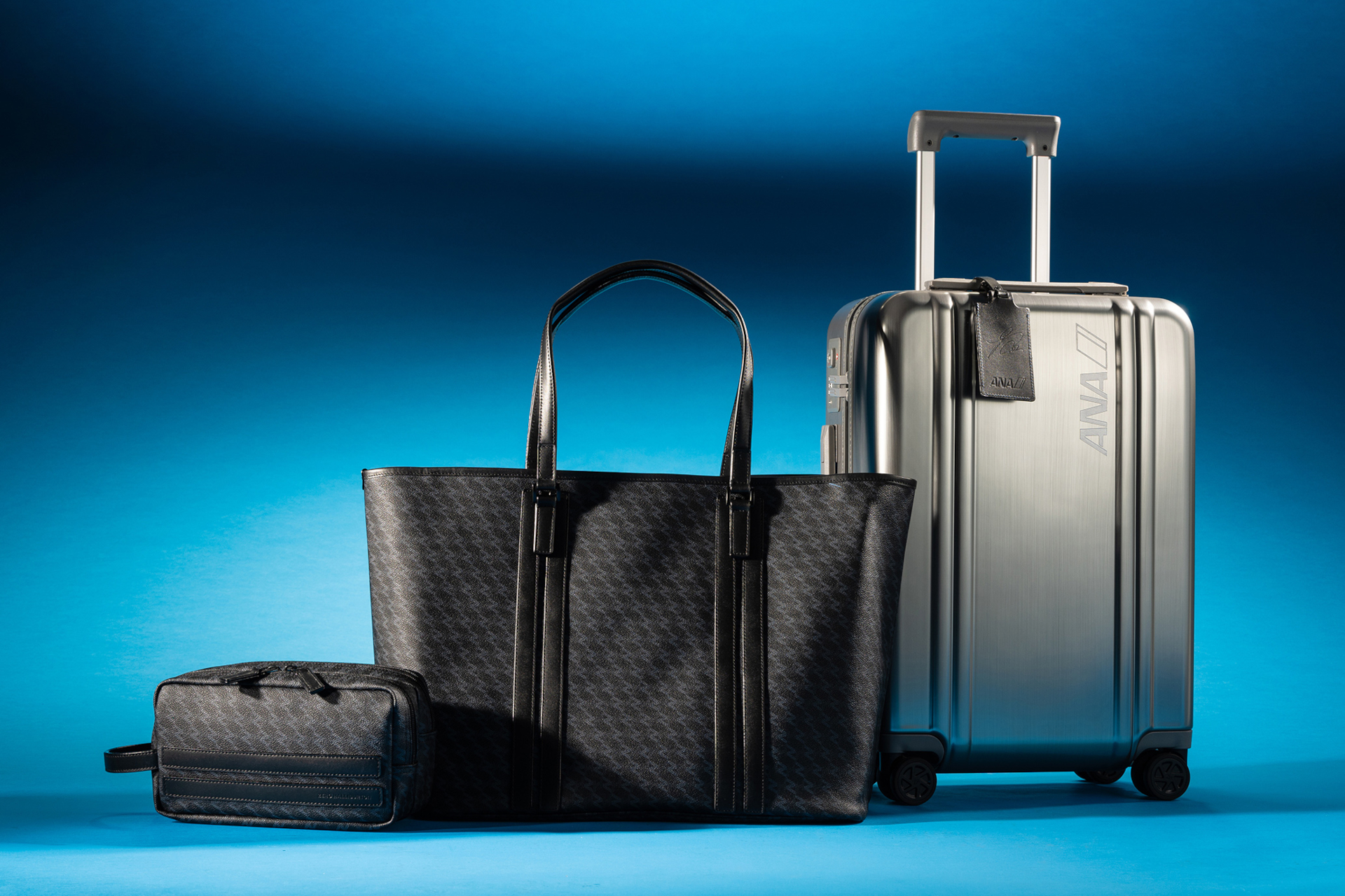 ゼロハリバートン×ANA×三笘薫選手コラボバッグ