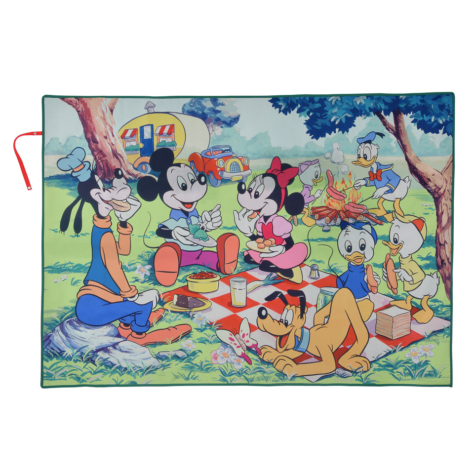 ディズニーストアから春のレジャー向けの新着アイテム登場