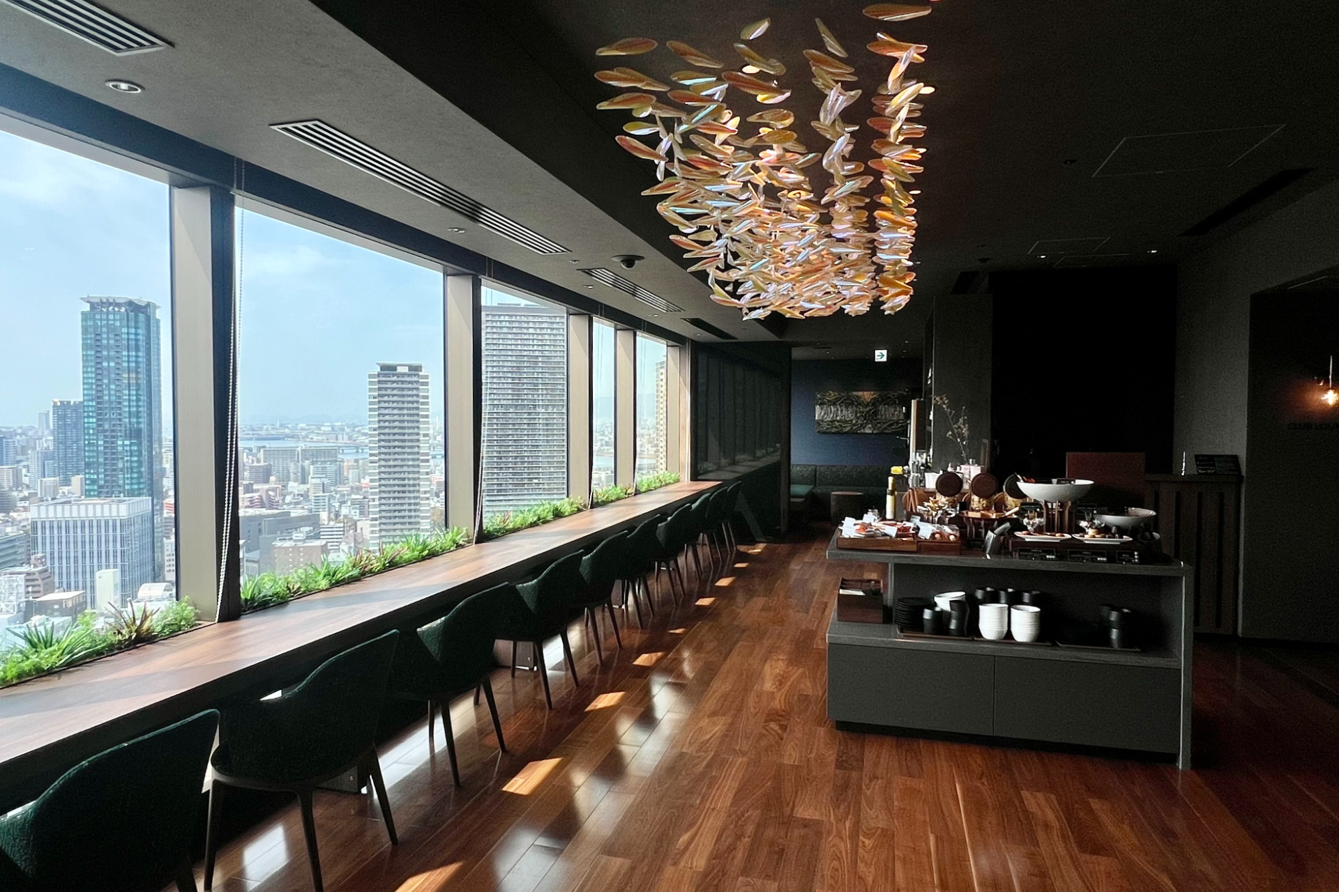 27階のクラブラウンジ