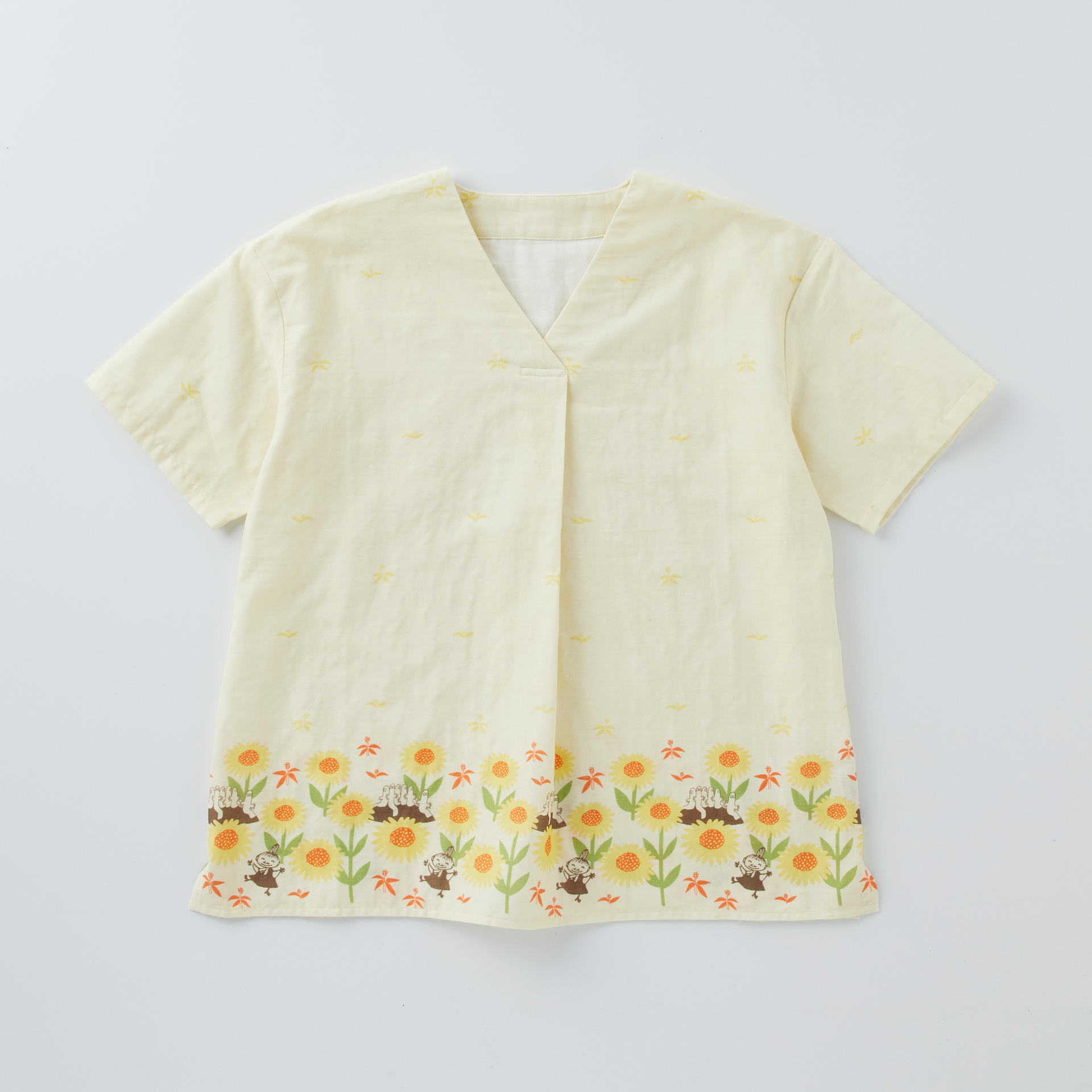 夏の夜に備えたいダブルガーゼパジャマ上下セットは、ブルーとイエローの2種類