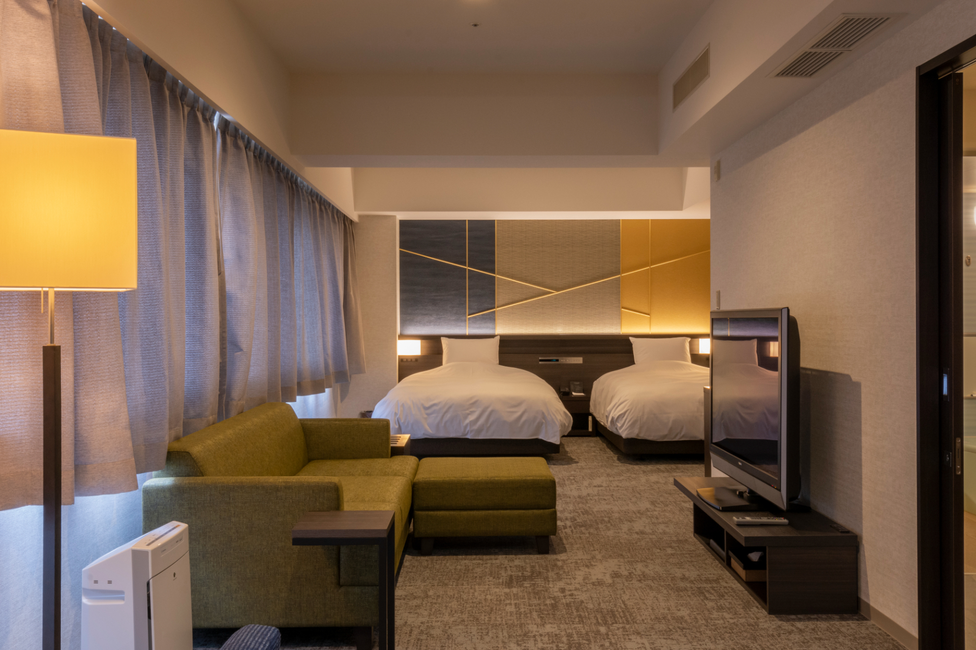 70m<span class="em sup">2</span>の「ラグジュアリースイートツイン」